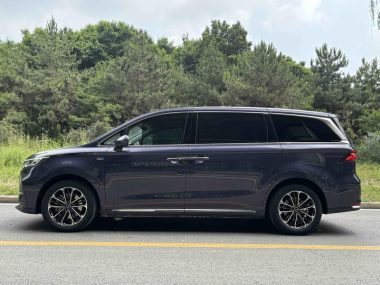 Roewe iMAX8 400TGI Supreme Series Supreme — фото 3