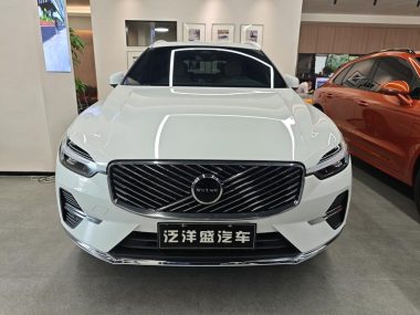 Volvo XC60 B5 4WD Zhiyuan Luxury — фото 2