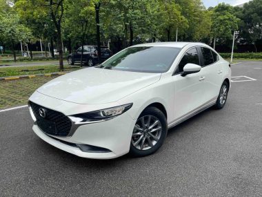 Mazda 3 2023, фото 1