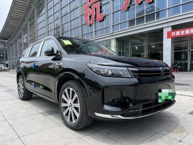 AITO M7 Pro 5-seat RWD Smart Driving — фото 3