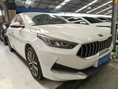 Kia K3 1.5L IVT — фото 3