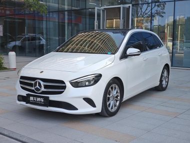 Mercedes-Benz B-Class 2021, фото 1