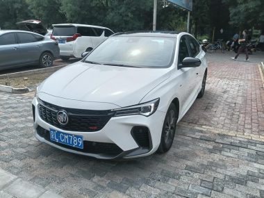 Buick Verano 2024, фото 1