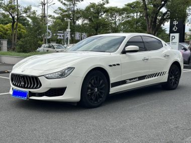 Maserati Ghibli 2021, фото 1