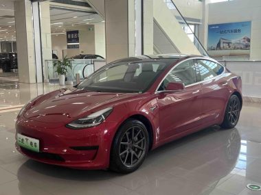 Tesla Model 3 2020, фото 1