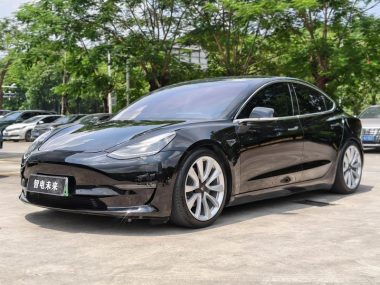 Tesla Model 3 2020, фото 1