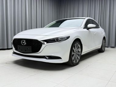 Mazda 3 2022, фото 1