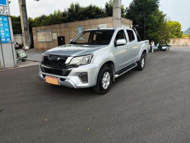 Isuzu RE-MAX 2023, фото 1