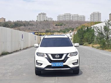 Nissan X-Trail 2.0L CVT 2WD — фото 2