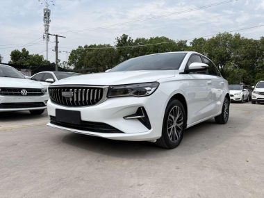 Geely Emgrand 2025, фото 1