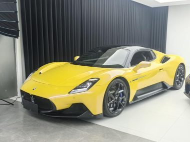 Maserati MC20 2023, фото 1