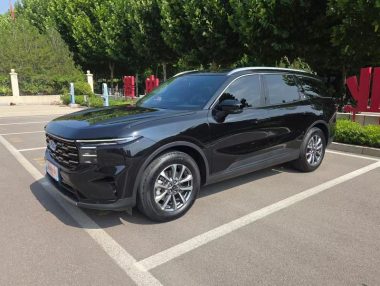 Ford Edge 2024, фото 1