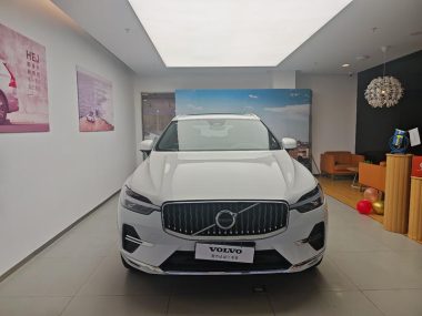 Volvo XC60 B5 4WD Zhiyuan Luxury — фото 2
