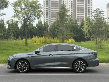 Chery 8 PRO 1.6T DCT + — фото 3