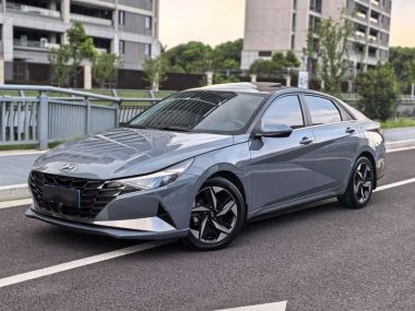 Hyundai Elantra 2022, фото 1