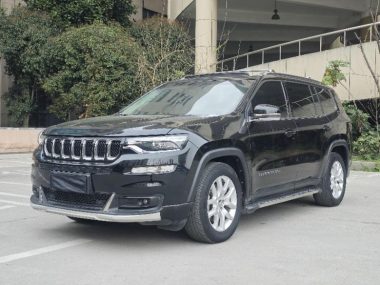 Jeep Commander 2019, фото 1