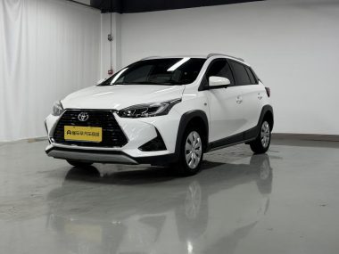 Toyota Yaris L 2022, фото 1