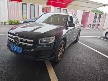 Mercedes-Benz GLB 2020, фото 1