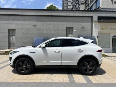 Jaguar E-PACE P200 S — фото 4