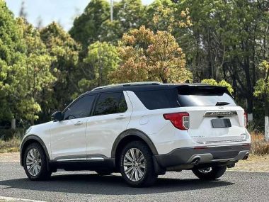 Ford Explorer EcoBoost 285 7 — фото 4