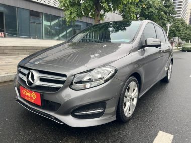 Mercedes-Benz B-Class 2018, фото 1