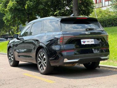 Ford Edge L 2.0T EcoBoost E — фото 4