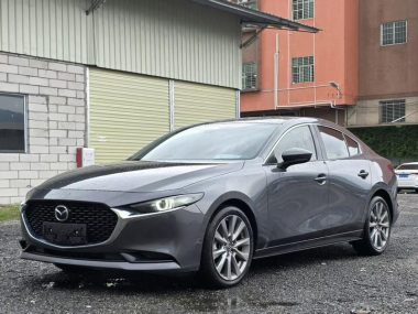 Mazda 3 2023, фото 1