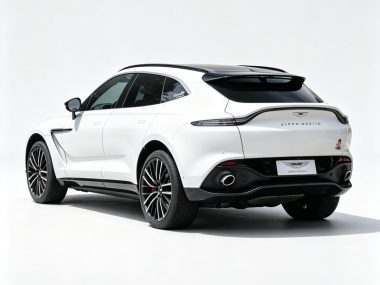 Aston Martin DBX 4.0T V8 — фото 3