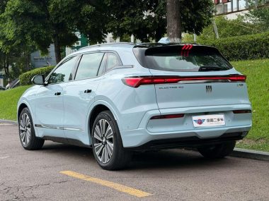 Buick E5 Premium Standard Range Edition — фото 4