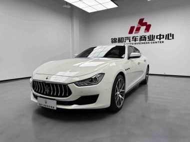 Maserati Ghibli 2019, фото 1