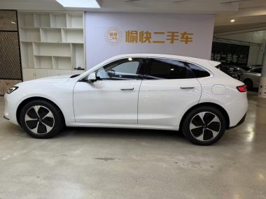 AITO M5 REEV RWD Standard — фото 4