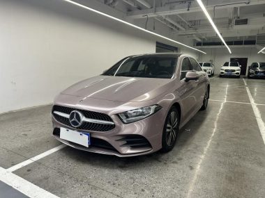 Mercedes-Benz A-Class 2019, фото 1