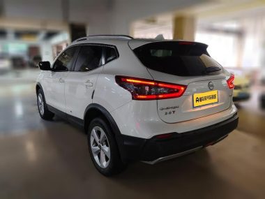 Nissan Qashqai Classic 2.0L Comfort — фото 4
