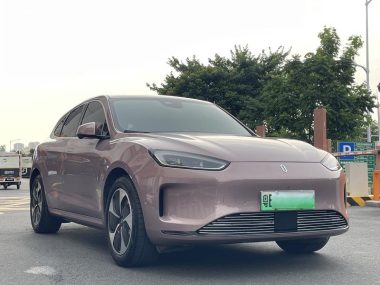 AITO M5 EV RWD Standard — фото 3