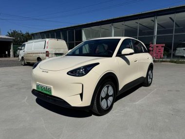 Geely Galaxy Starwish 2025, фото 1