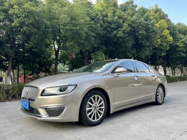 Lincoln MKZ 2020, фото 1