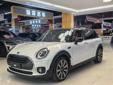 MINI CLUBMAN 2024, фото 1