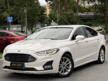 Ford Mondeo 2022, фото 1