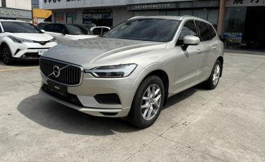 Volvo XC60 2018, фото 1