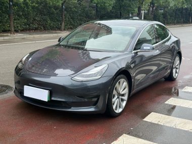 Tesla Model 3 2020, фото 1