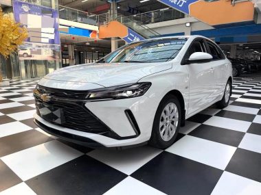 Chevrolet Monza 2022, фото 1