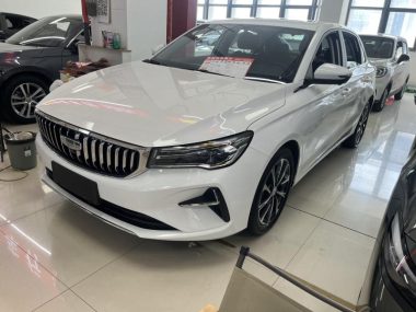 Geely Emgrand 2025, фото 1