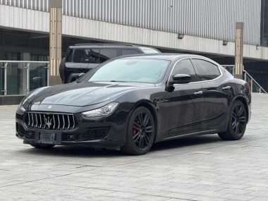 Maserati Ghibli 2019, фото 1
