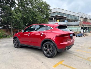 Jaguar E-PACE P200 VI — фото 4