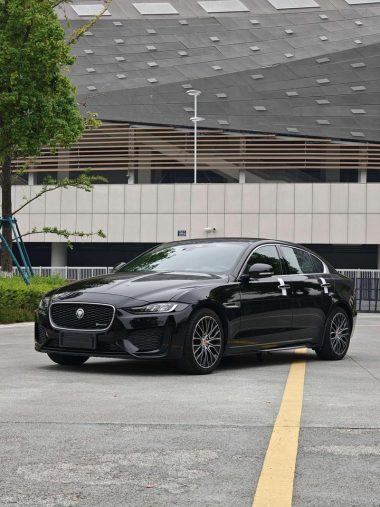 Jaguar XEL 2022, фото 1