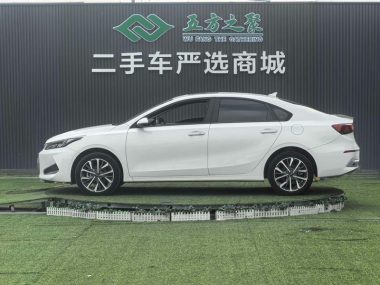 Kia K3 1.5L IVT — фото 4