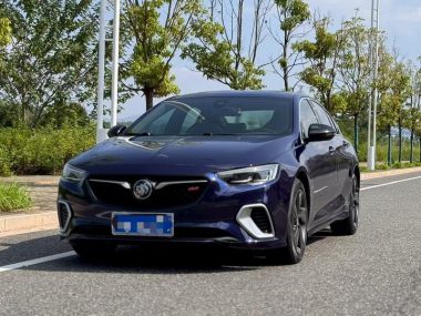Buick Regal 2020, фото 1