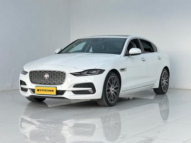 Jaguar XEL 2022, фото 1
