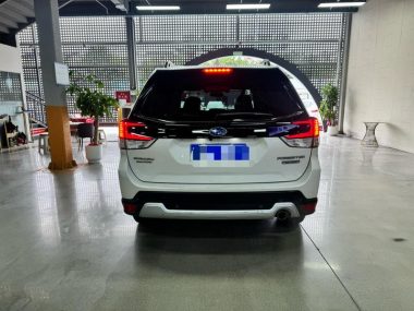 Subaru Forester 2.0i EyeSight — фото 3
