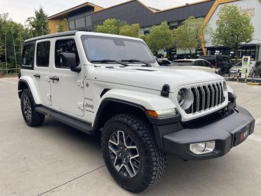 Jeep Wrangler 2.0T — фото 3